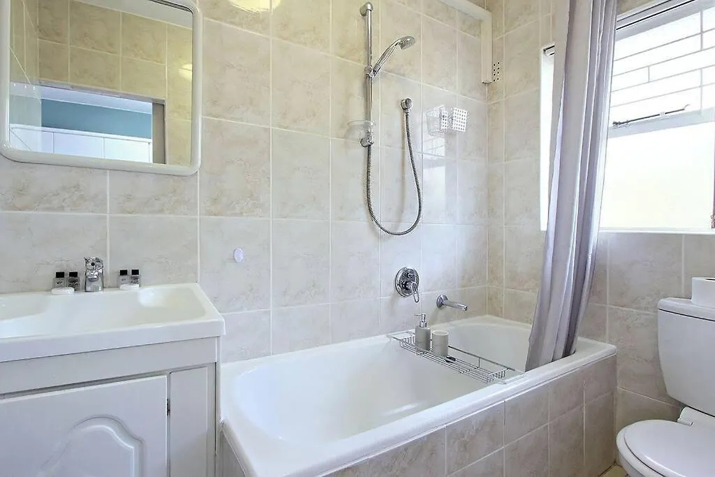 Apartment Cederberg Studio 12 In Green Point Cape Town South Africa